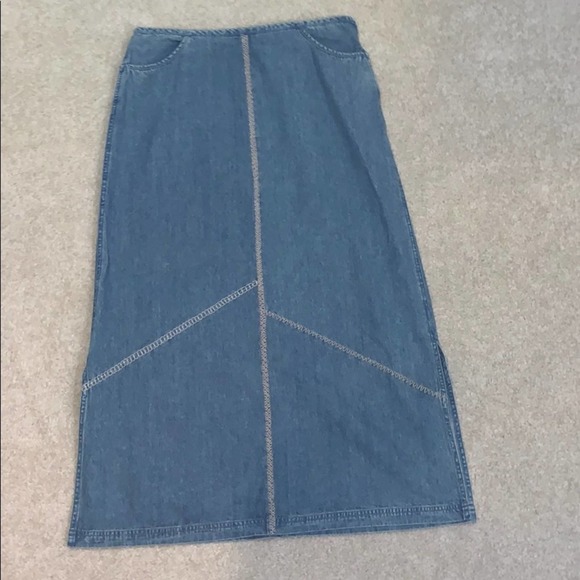 J. Jill Dresses & Skirts - J Jill denim skirt EUC clue size 12